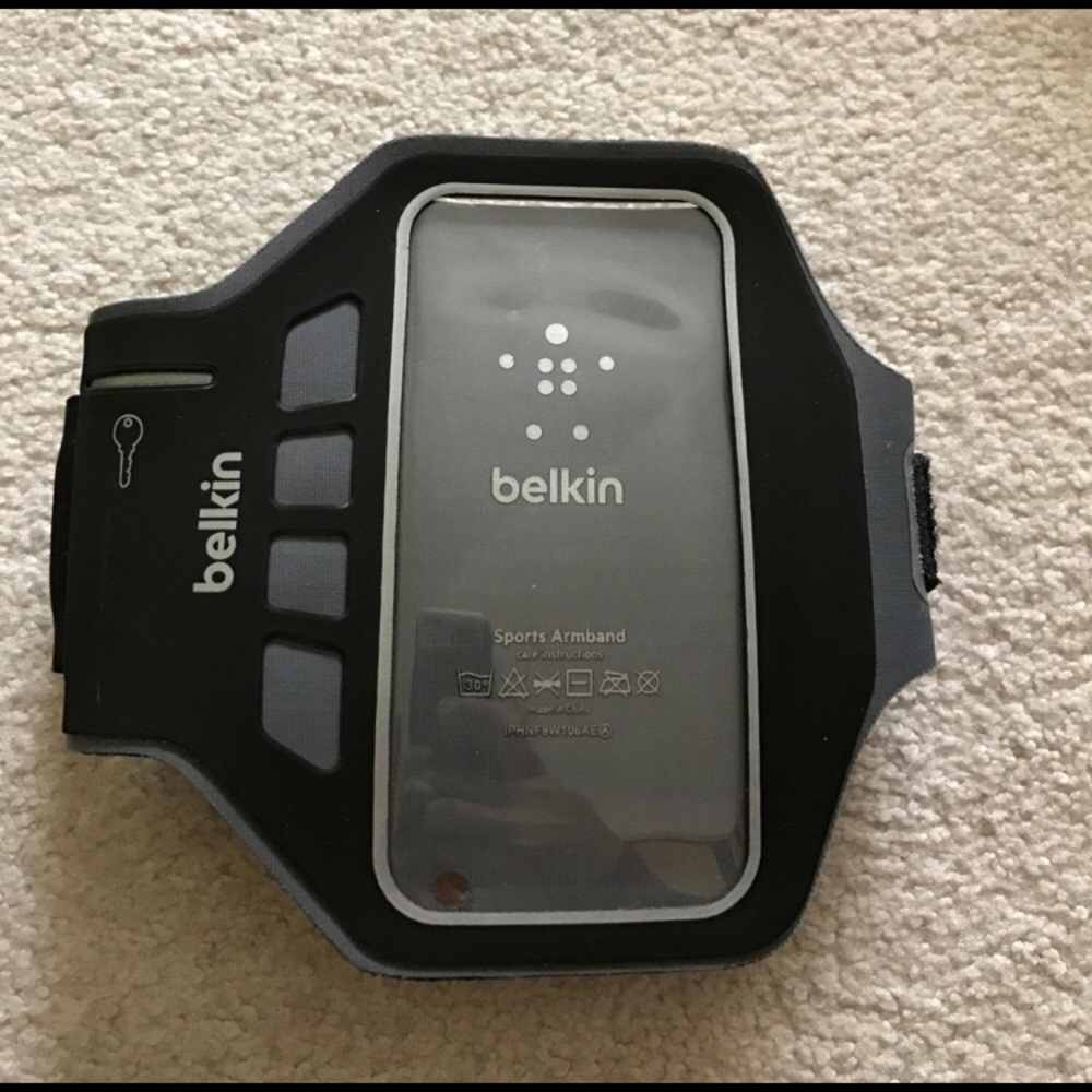 Belkin workout armband